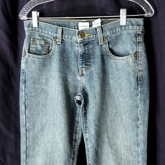 Calvin Klein Low Rise Flared Jeans - Picture 2 of 8